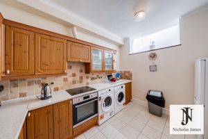 Photo 16- click for photo gallery